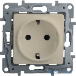 Legrand 672322 Розетка 2К+З со шторками - немецкий стандарт - 16 А - 250 В~ - Etika - слоновая кость